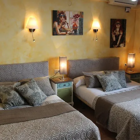 Hostal Don Peque (Adults Only) Oda ve Kahvaltı 2*