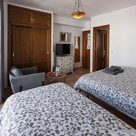 فندق مبيت وإفطار Don Peque (adults Only) 2*